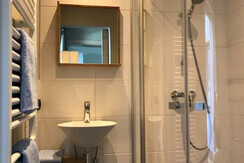 Bathroom/ toilett