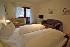 Wurzer Top 1 - Schlafzimmer mit TV