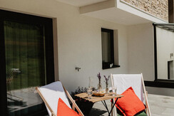 Terrasse 2 Liegestühle