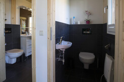 Bedezimmer 1 und separates WC