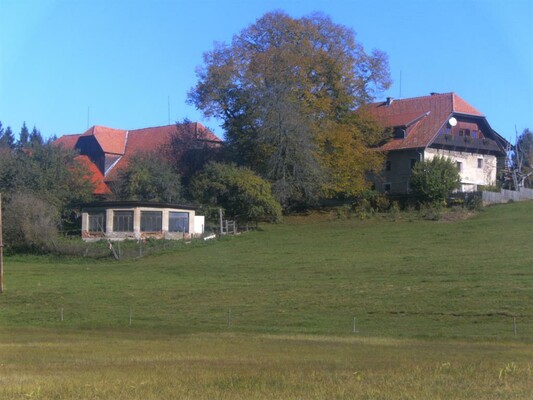 Hofansicht vom Moor aus