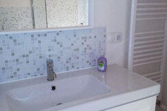 Bioweingut Menhard Thomas FW Waschbecken