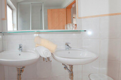 Bröcklhof - FeWo Therese - Waschbecken