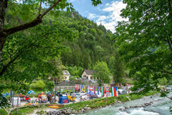 Camping am Fluss 2