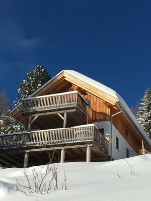 outside-chalet-1