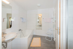 Ferienwohnung Nr. 3 Bad 1