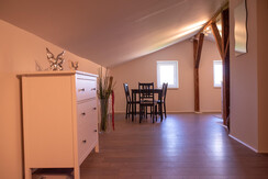 Claus Resch Appartments Kommode