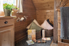 DorfinderStadt-Chalet-Edelweiß-Spielecke