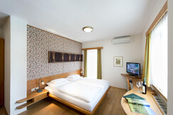 Naturzimmer_Urgestein