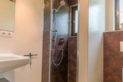 Das Weinberghaus Dusche