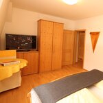 Photo of Family room, shower, toilet