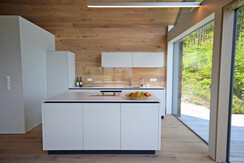 komplett ausgestattete Küche