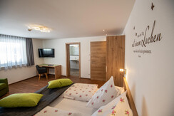 shooting-star.at-2716