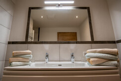 shooting-star.at-2684