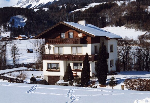 Haus Erlenheim - Hausfoto Winter