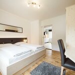Photo of Apartment, shower, toilet, 1 bed room | © EAR