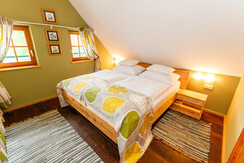 Schlafzimmer 2 Ferienhaus Höllberg
