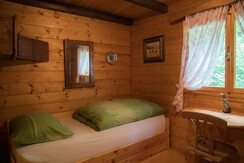 Einzelzimmer mit Auszugsmöglichkeit