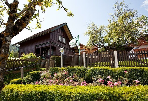 Ferienhaus Meissnitzer - Hausfoto Sommer