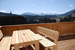 Terrasse mit Blick auf die Berge