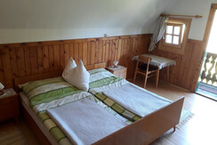 3-Bett Zimmer