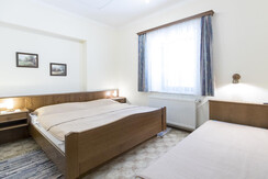 Nr. 8 Schlafzimmer