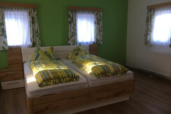 Schlafzimmer Ansicht 2 Ferienhaus Wuttijockl