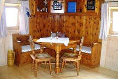 Zirbeneckbank Frauenalmblick