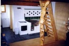 Holzherd und Stiege Holzknechthütte