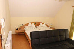 Schlafzimmer2