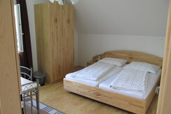 Ferienwohnung Poltnigg App. poolseitig Bett