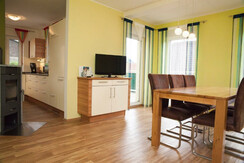 Ferienwohnung Pronegg-Krainz Weintraube Esstisch