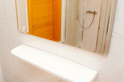 Ferienwohnung Pronegg-Krainz Weintraube Badezimmer