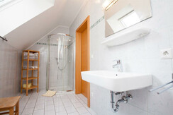 Ferienwohnung Pronegg-Krainz Kastanie Dusche