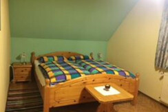 Schlafzimmer 2 Ferienwohnung Strametz