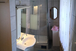 D2C82991-83C5-4BF6-A8A3-48A9F1DBCE33