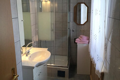 7A10F325-8140-4D3A-85C2-9C657BC37399