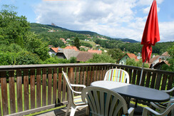 Terrasse mit Pöllauberg