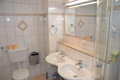 Badezimmer 1