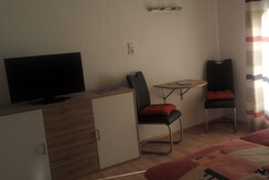 Flatzerhof - Schlafzimmer mit Flat-TV