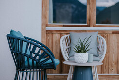 Premium Doppelzimmer Dachstein_Gartenmöbel_tinksi