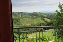 Blick von Bett auf Terrasse/Aussicht