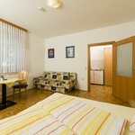 Photo of Double room, bath, toilet, ground floor | © Pixelmaker