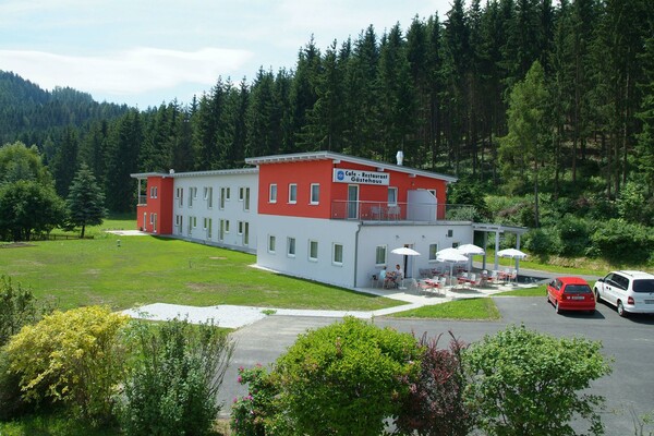 Gästehaus Ehweiner-Außenansicht-Murtal-Steiermark | © Reinfried Ehweiner