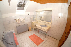 Ferienwohnung Amarillis, Badezimmer