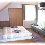 Photo of room with 4 beds with shower, WC