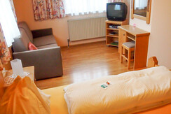 Doppelzimmer mit Ausziehcouch
