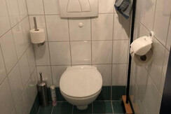 Gästehaus Kübler_App. 2 Schlafzimmer_WC