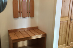 Gästehaus Kübler_App. 3 Schlafzimmer_Garderobe