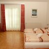 Photo of room with 4 beds with shower, WC